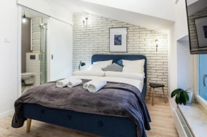 Old Town Apartments - 36 B